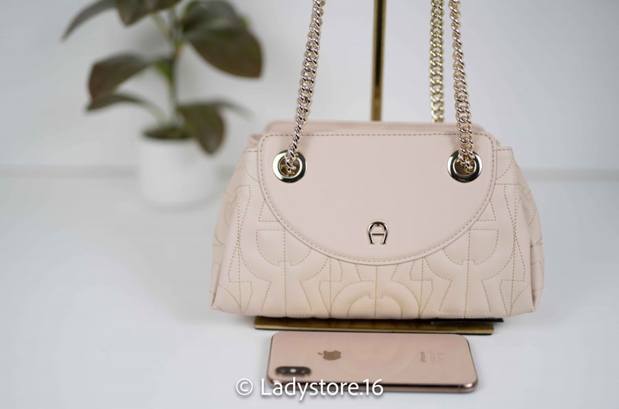 Aigner La Piega Nuude