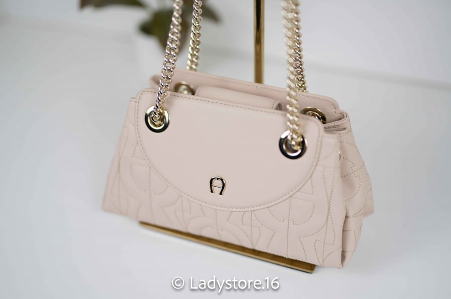 Aigner La Piega Nuude