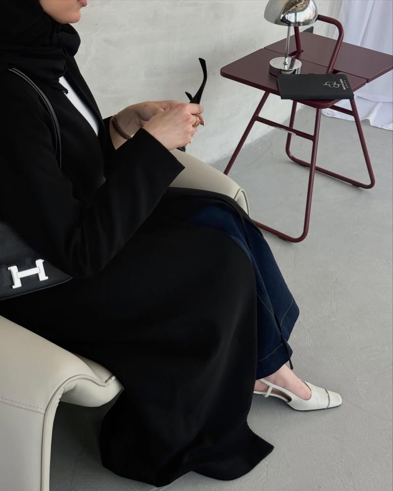 عباية عملية كلوش مبطنة.