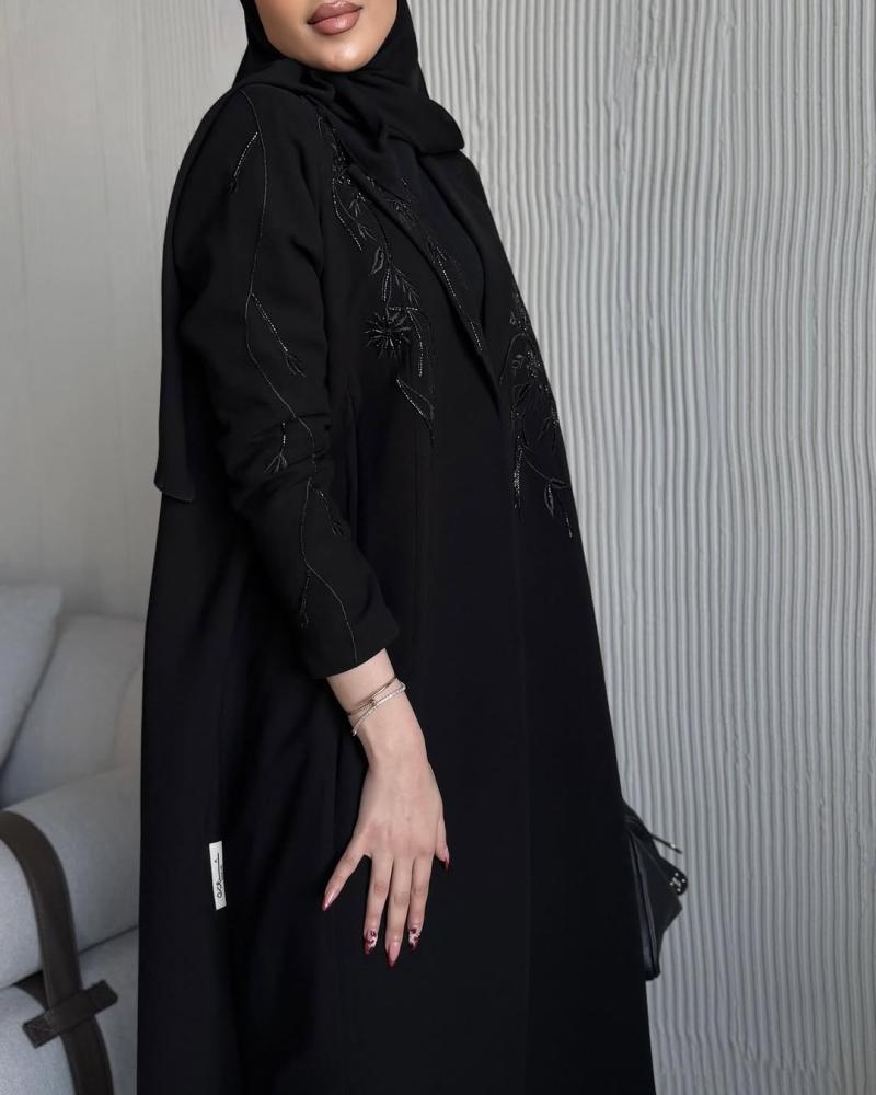 عباية مناسبات شك مبطنة.