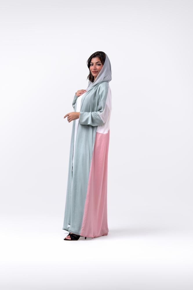 عبايات نسمة تريو فاتح ستريت كلوش حرير مغسول من عبايات جدة أربن Jeddah Urban Abayas