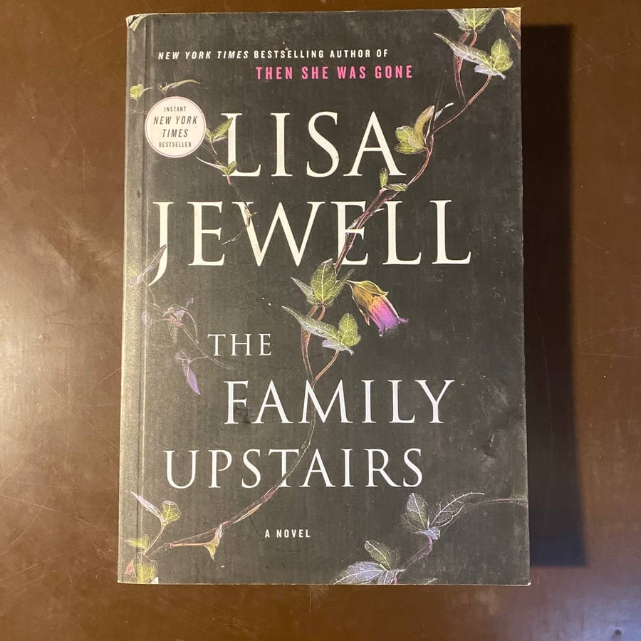 The family upstairs-Lisa jewellery-ms