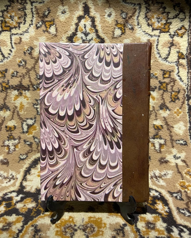من مكتبة أنور السادات