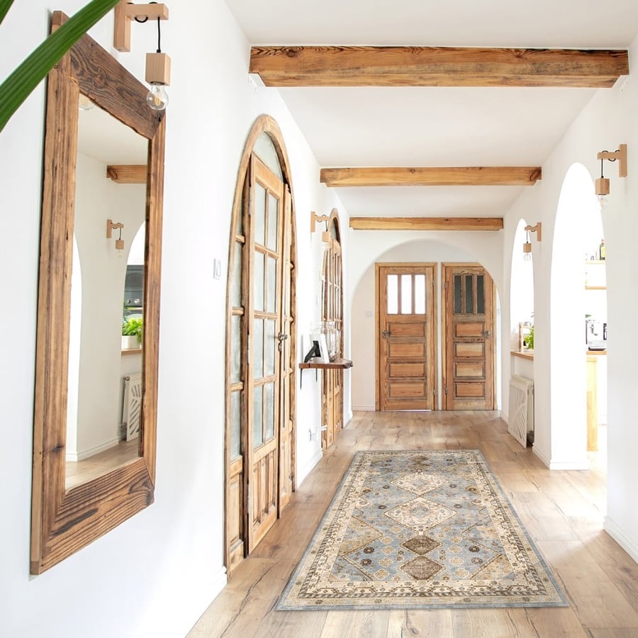 New classic carpet, size 80*140 cm