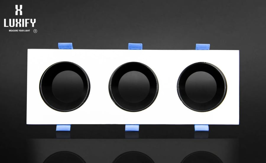 Mani' three-square white black LUXIFY