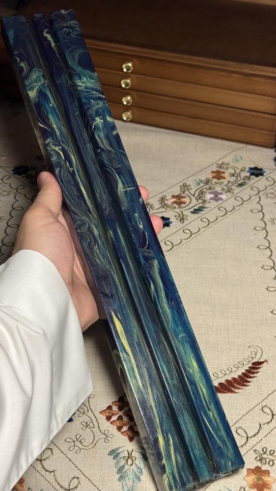 عارضة بكلايت