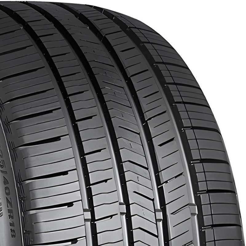 طقم 4 اطارات نكسن 235/65R17 104H N Fera Supreme