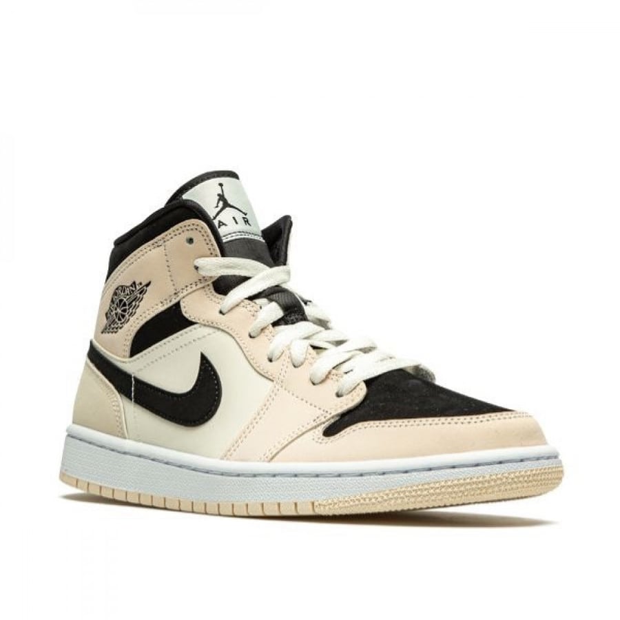 Air Jordan 1 Mid "Barely Orange