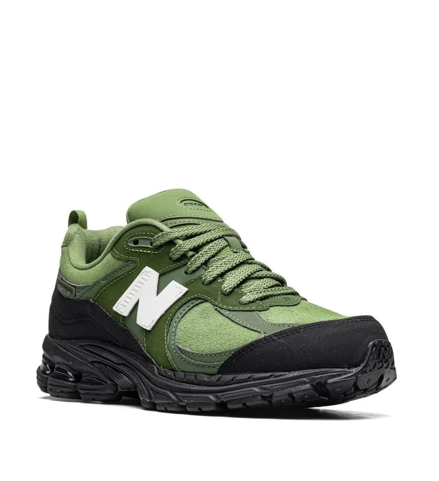 NEW BALANCE X THE BASEMENT M2002RBA STONE GREY