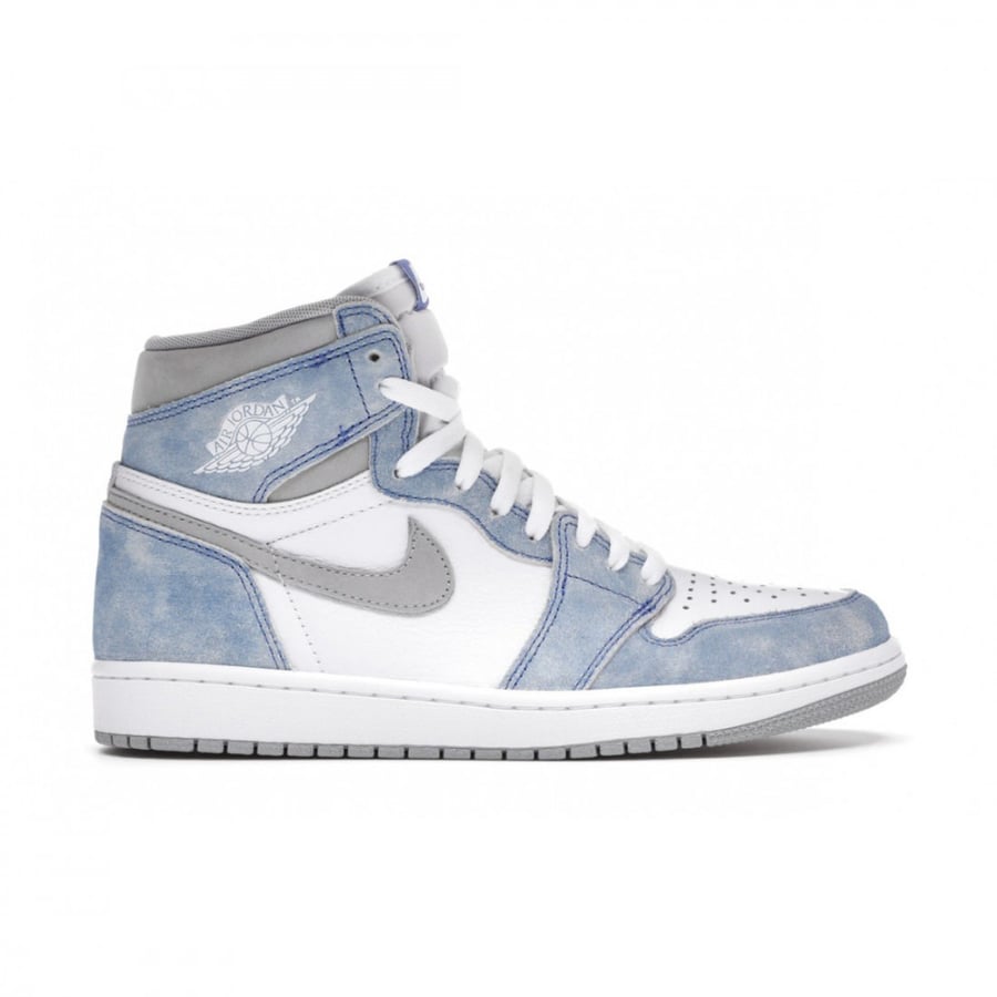 AIR JORDAN 1 RETRO HIGH OG HYPER ROYAL