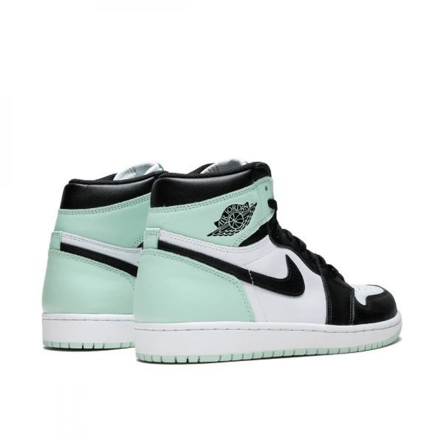 AIR JORDAN IGLOO