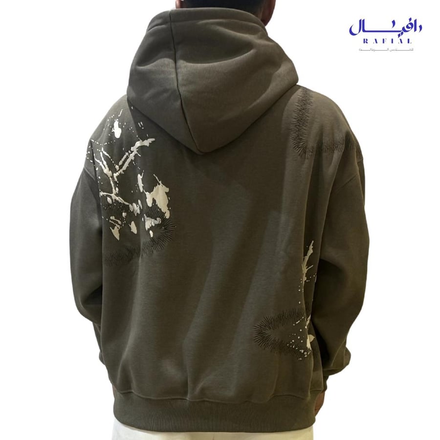Hoodie and oversized sweater, the story of the box