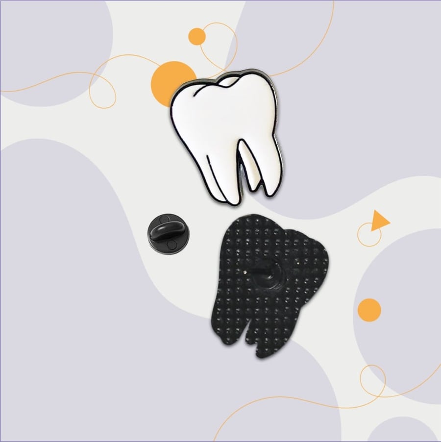 Brooch Sin
