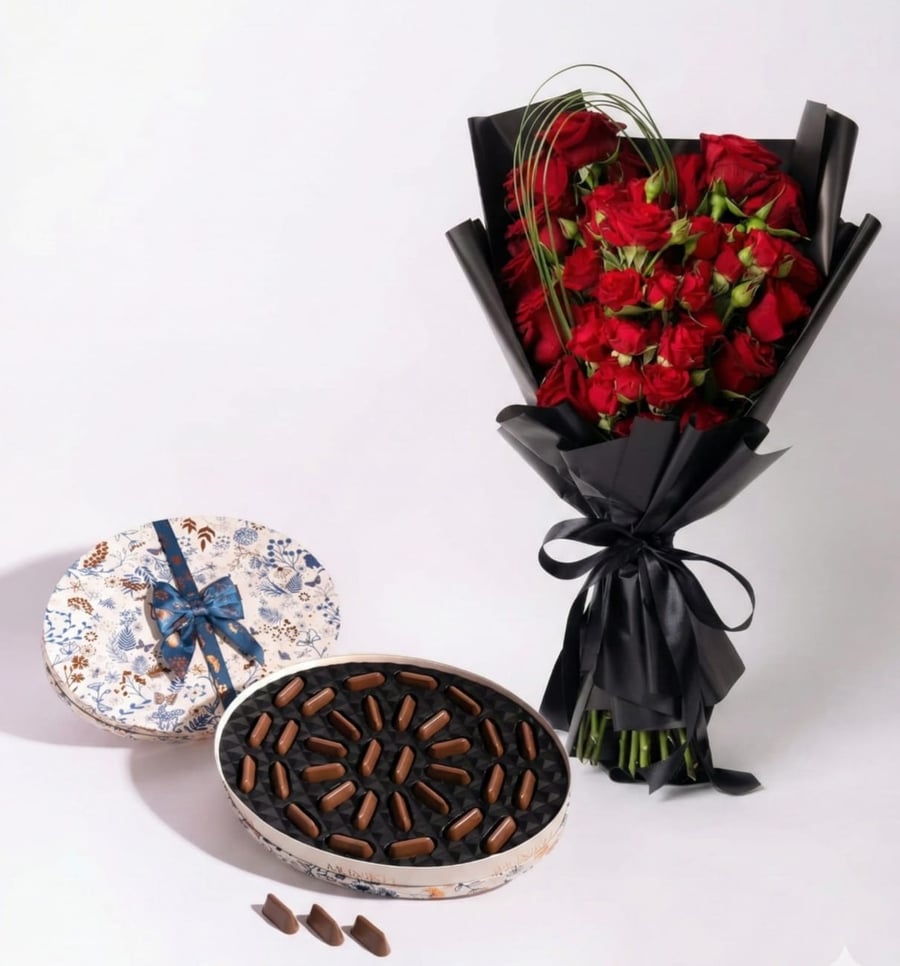 Classic Munich rose and chocolate bouquet