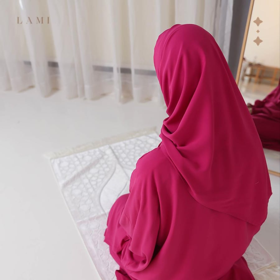 طقم  شرشف صلاة سادة - فوشي