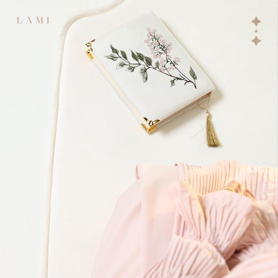 Prayer sheet set, Bali style - Dust of the Rose