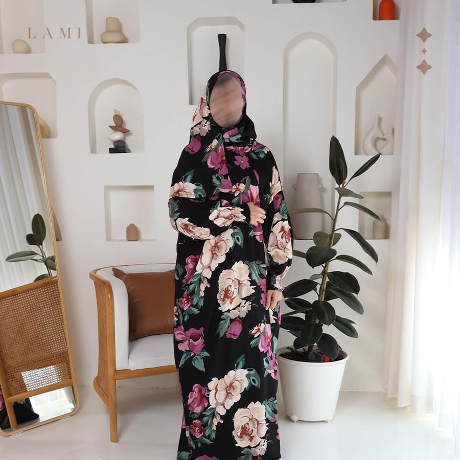 شرشف صلاة مشجر اسود