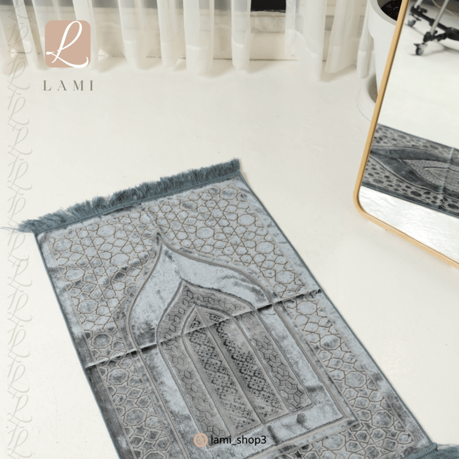 Silk prayer rug - navy blue