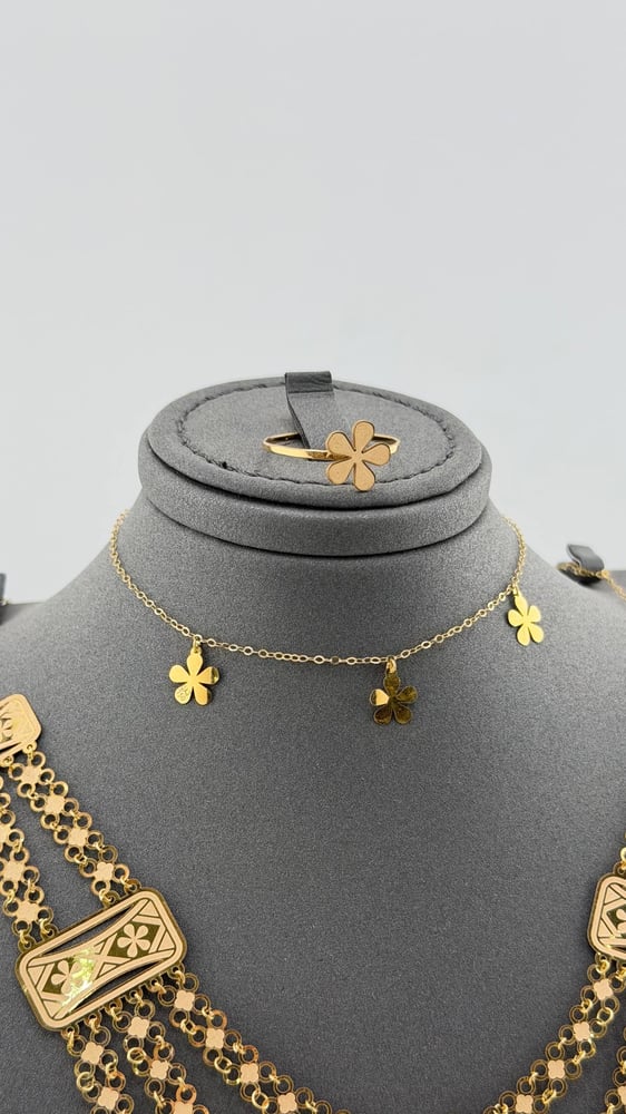 Pure 18-karat gold jewelry set