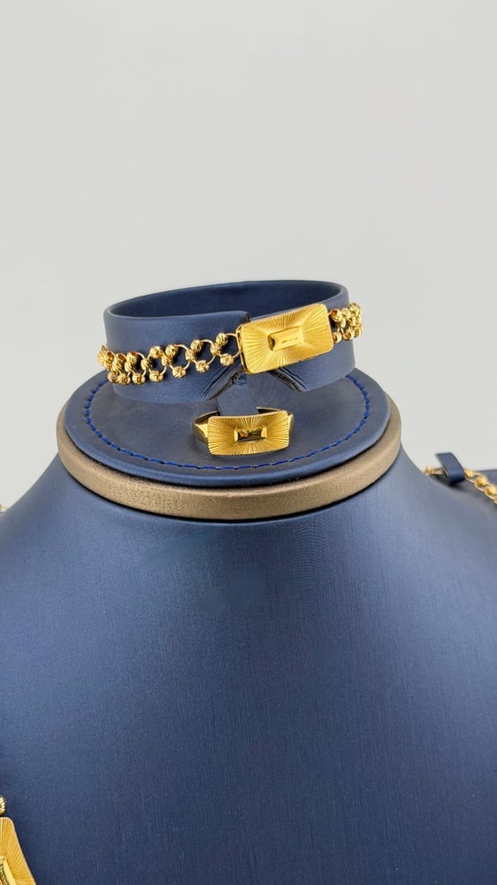 Gold set with Diorica design 21 karat