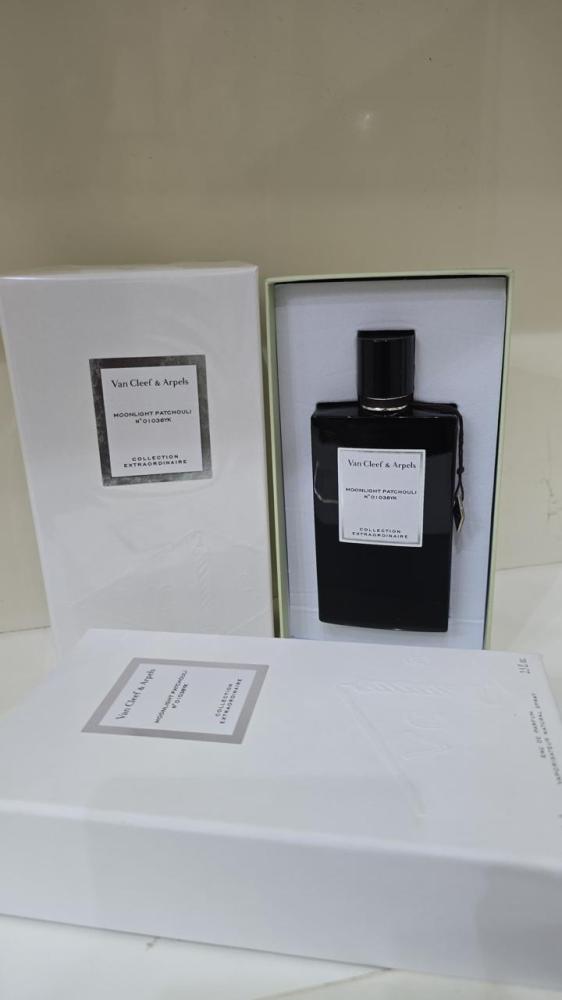 عطر مونلايت باتشولي من فان كليف او دي بارفيوم