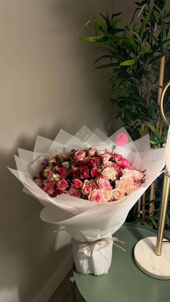 Large bouquet baby rose