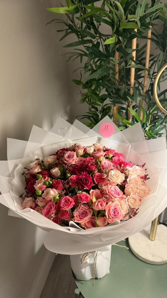 Large bouquet baby rose