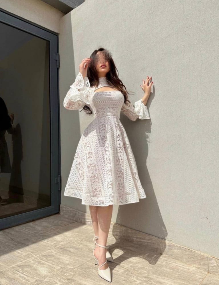 Lace midi dress