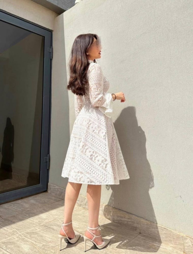 Lace midi dress