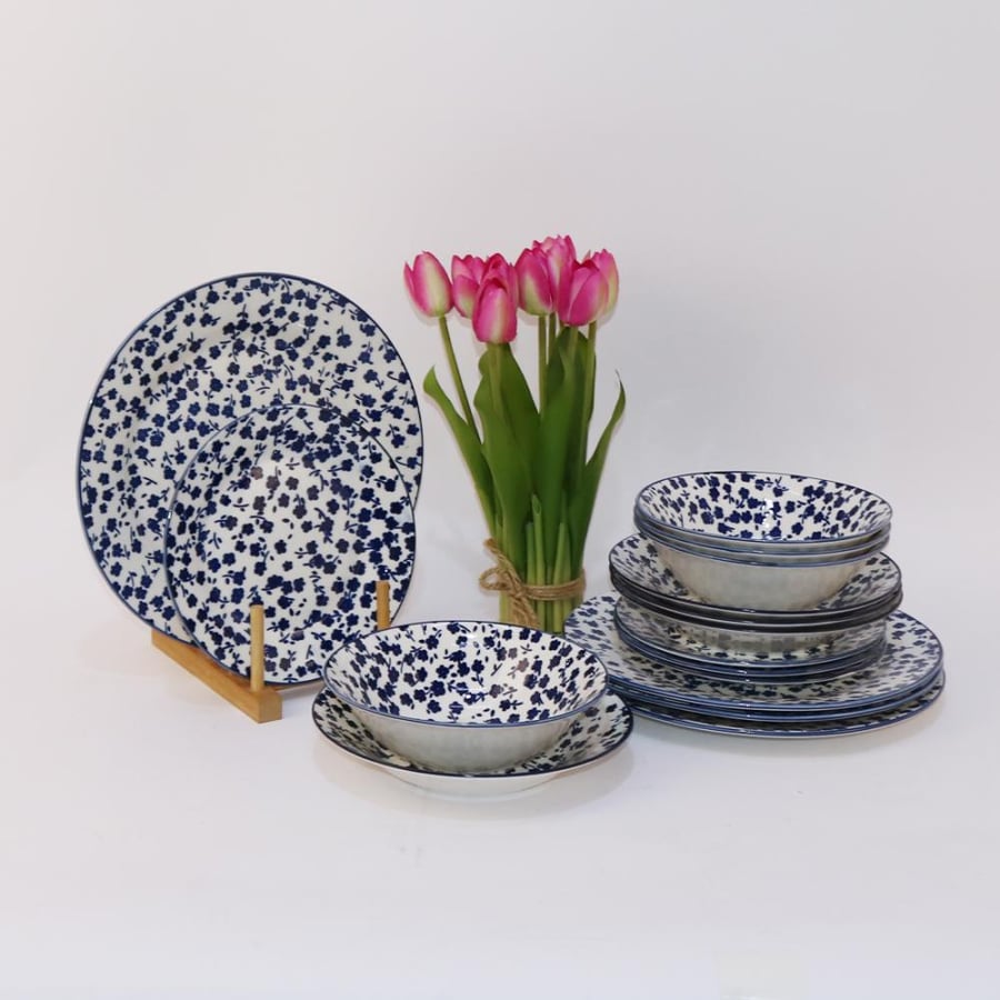 16-Piece Ceramic Dinnerware Set – Blue Floral Pattern