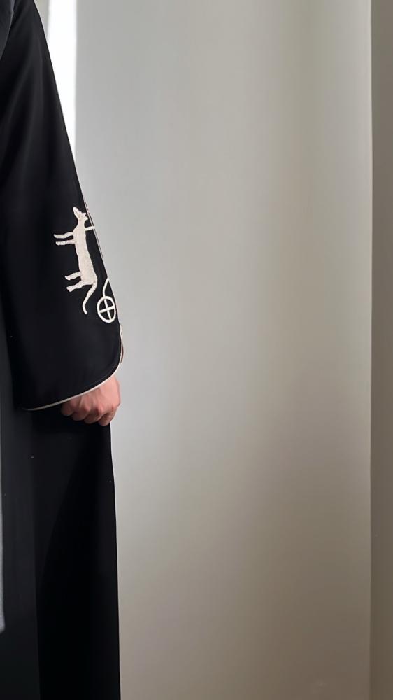عباية العربة الشهيرة