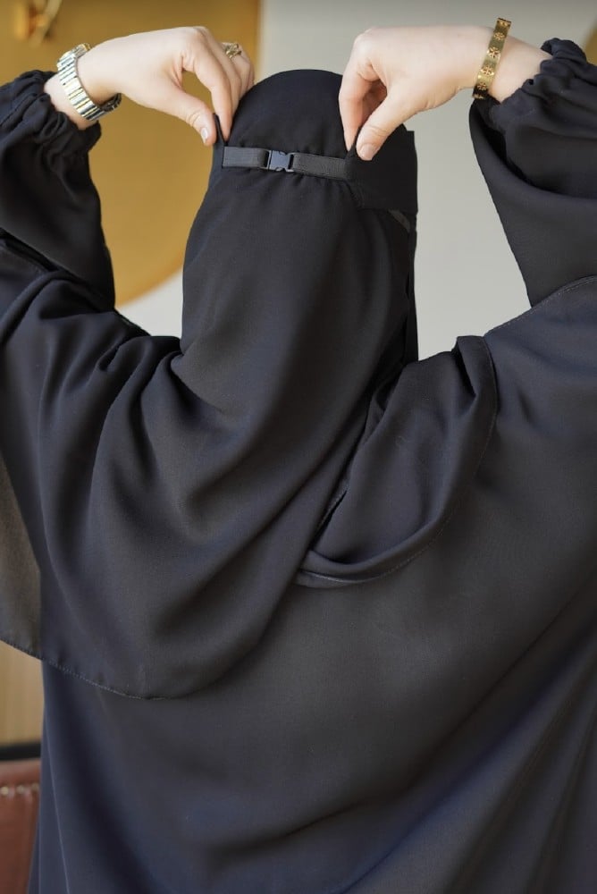 عرض مؤقت 2 طرحه ربط مع نقاب مشبك قصير