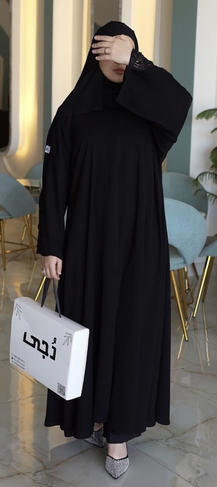 03 عبايه بأكمام مطرزه اسود