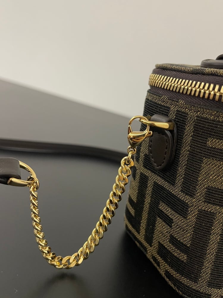 FENDI BAG