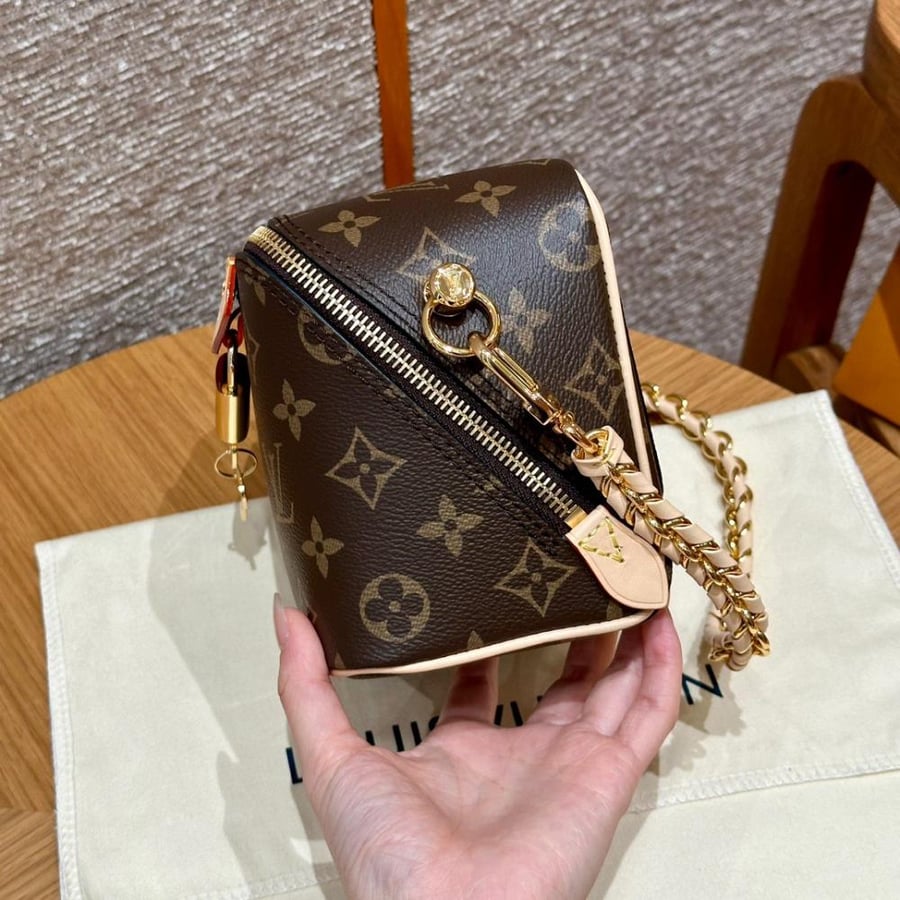 Lv