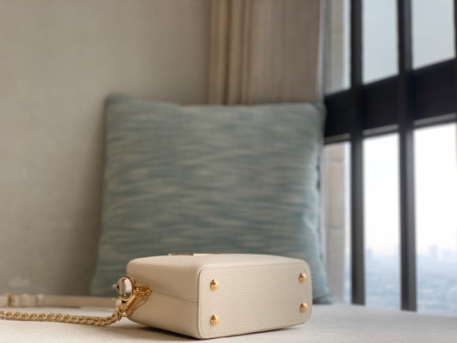 Lv - Capucines