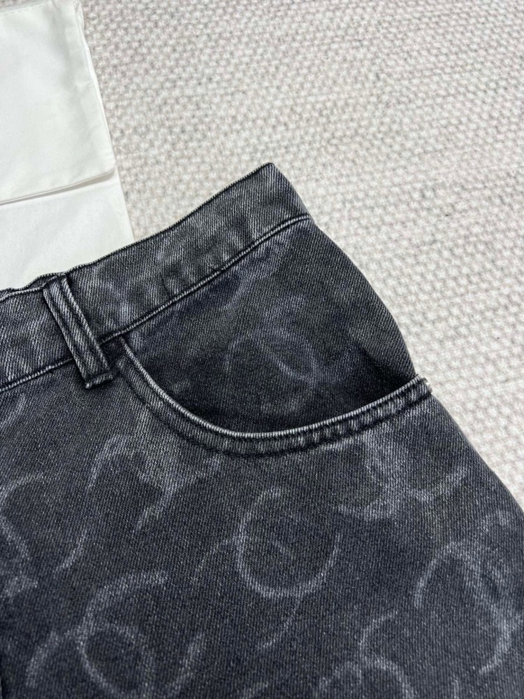 Chane -Jeans