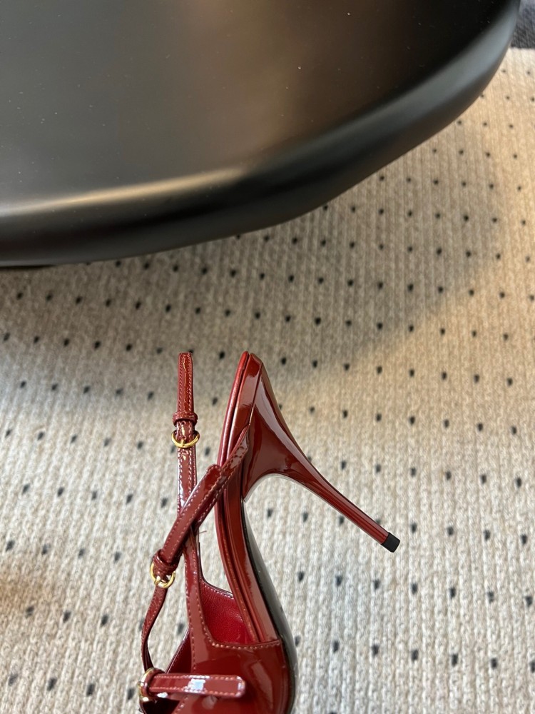 Miu -Heels