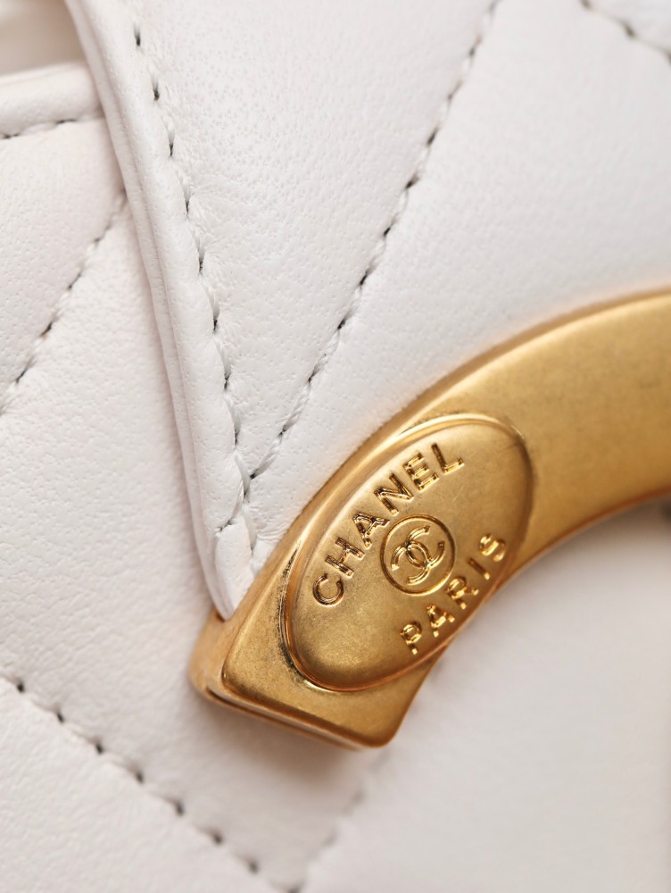 Chanel LOGO