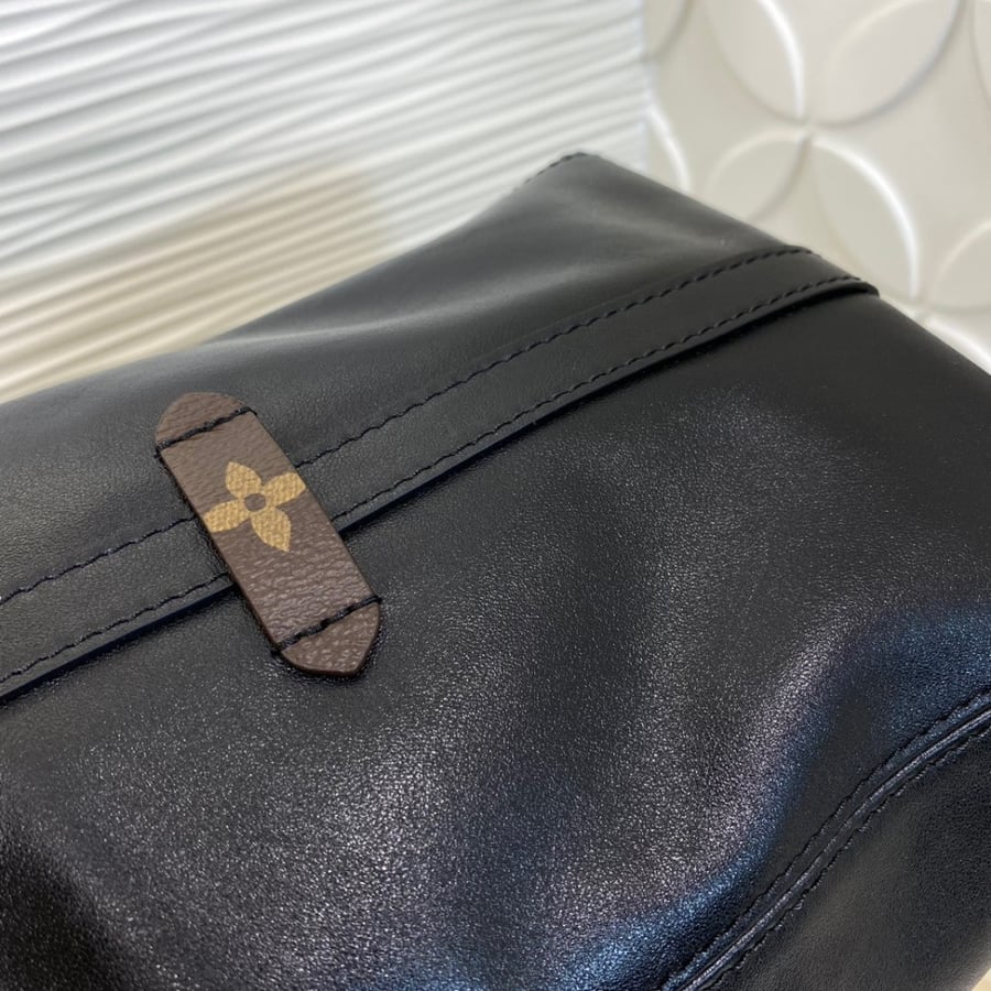 Lv -CarryAll