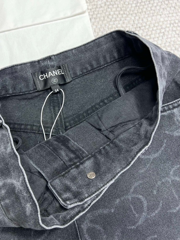 Chane -Jeans