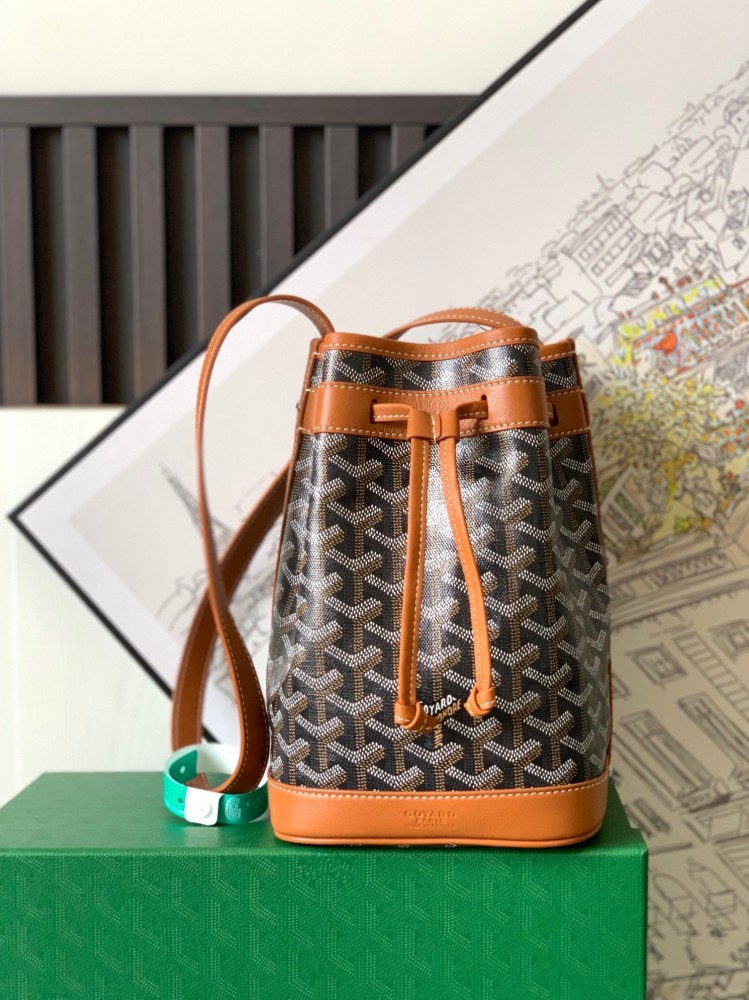 Goyard -Petit flot