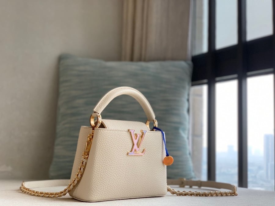 Lv - Capucines