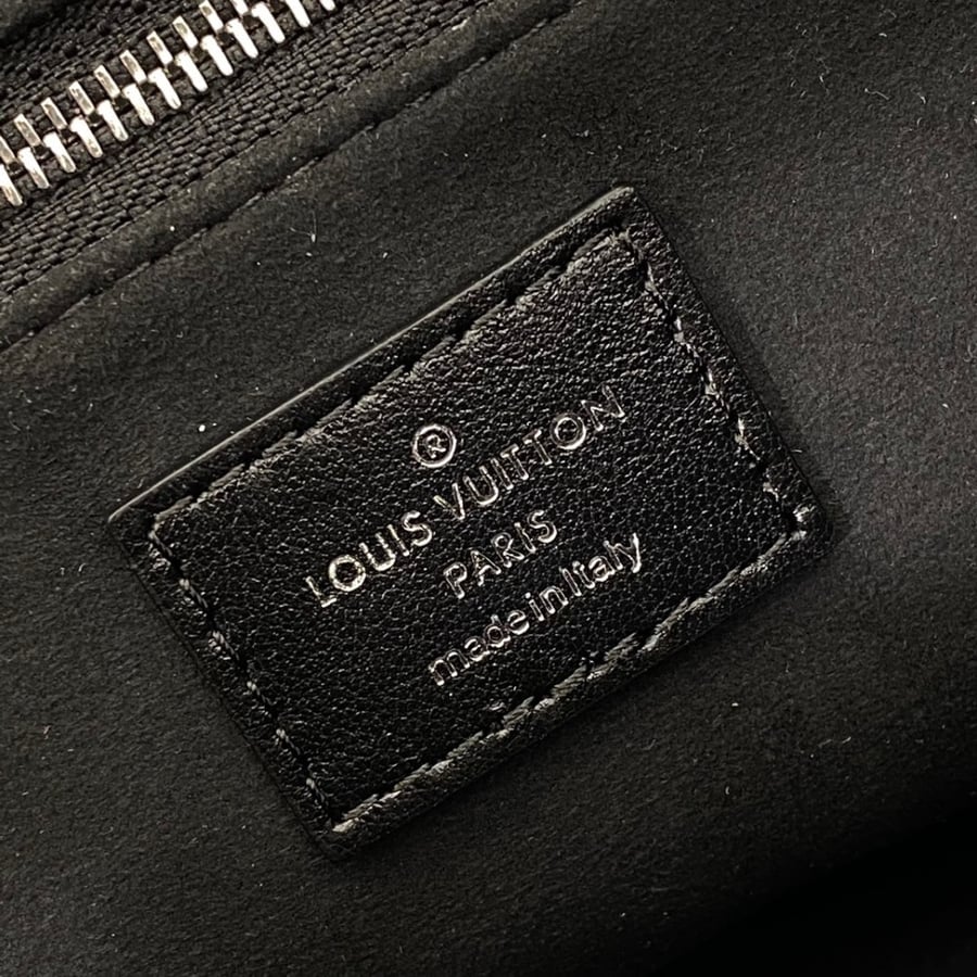 Lv -CarryAll