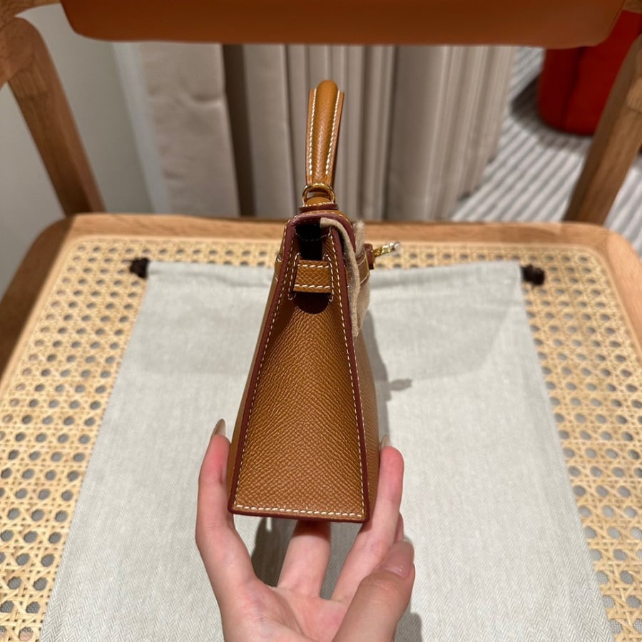 Her -Mini Kelly