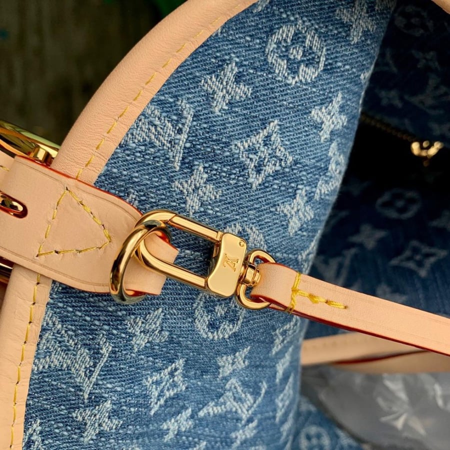 Lv -Denim