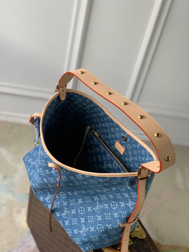 Lv -Denim