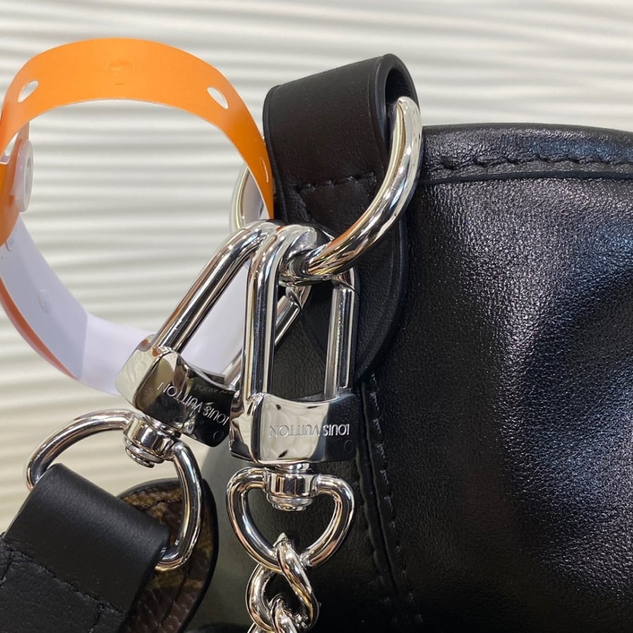 Lv -CarryAll