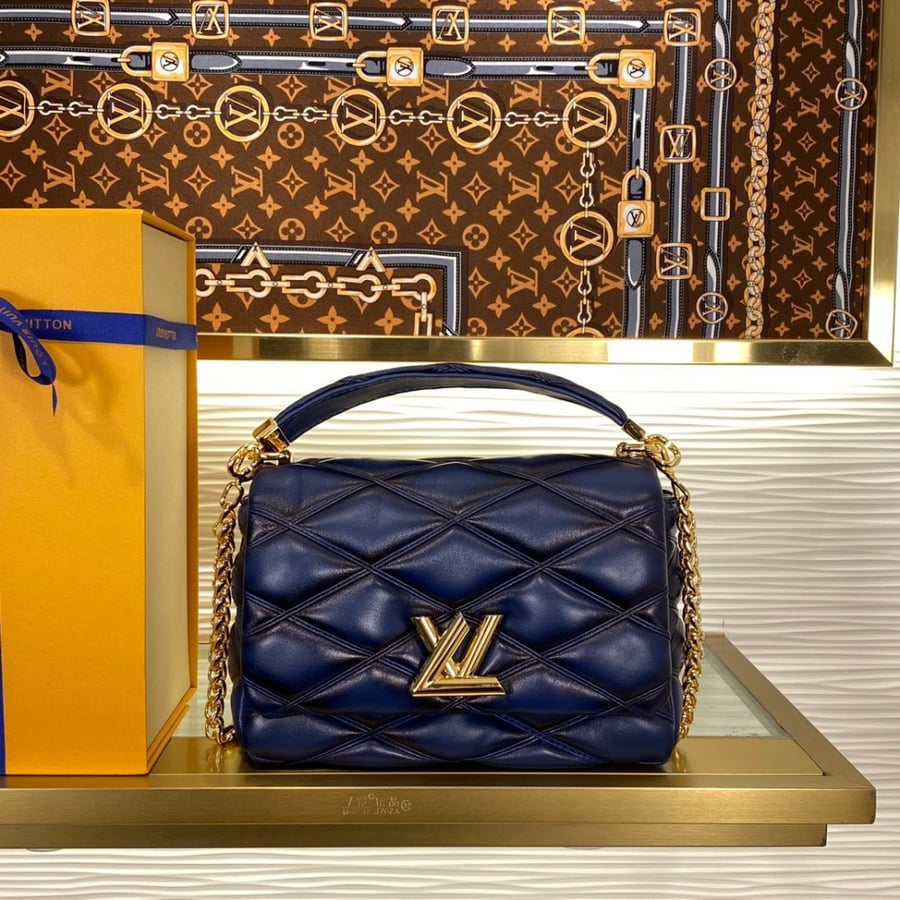 Lv