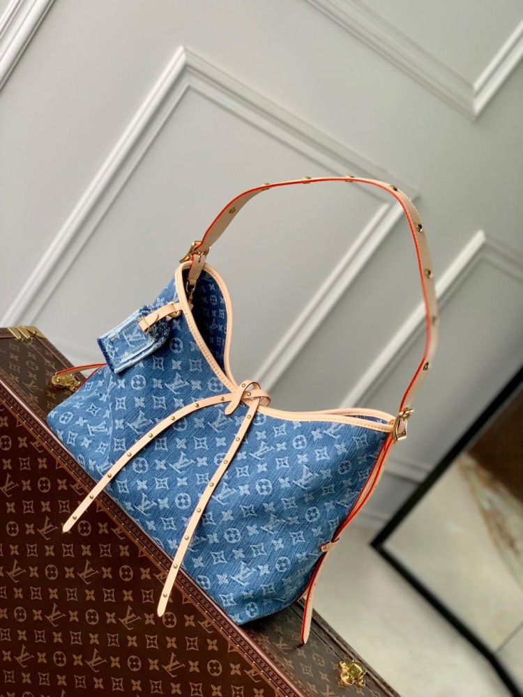 Lv -Denim